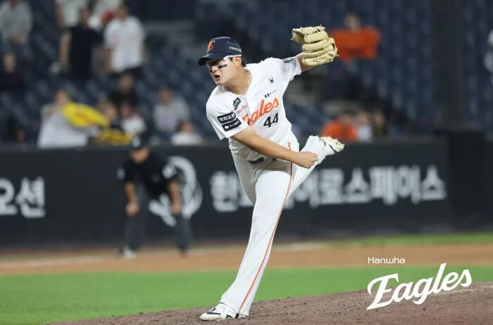155㎞ 쾅쾅! 돌아온 김서현, '구속 걱정'은 기우였다…"9회에 나간다" 약속 지킨 김경문 [SC포커스]