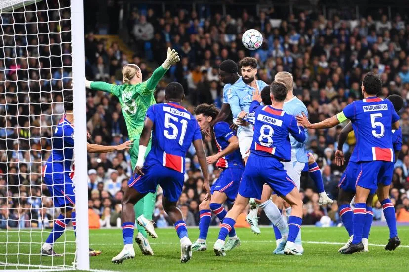 Taille, profils, carences : sur coups de pied arrêtés, le PSG a recommencé à subir face à Manchester City