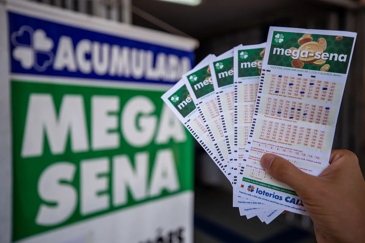 Mega-Sena 3070 sorteia R$ 150 milhões hoje (14/10). Confira o resultado