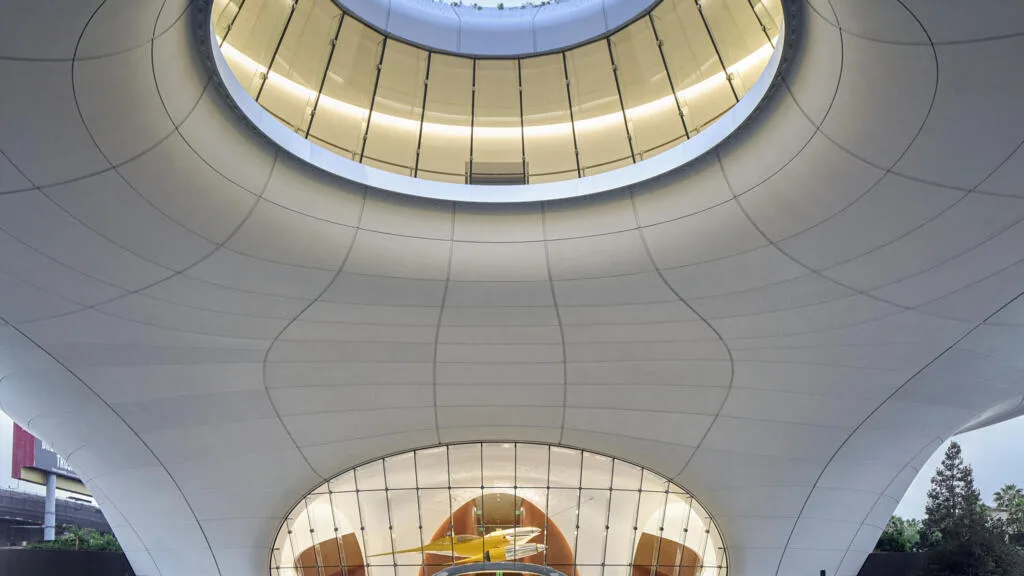 Le Lucas Museum of Narrative Art, dédié à l'œuvre du père de Star Wars, a ouvert à Los Angeles