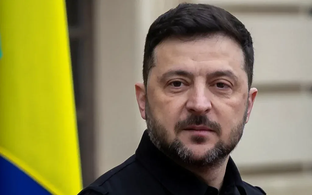 Ucrânia: Zelensky agradece a Seguro e Montenegro apoio nos 35 anos da independência