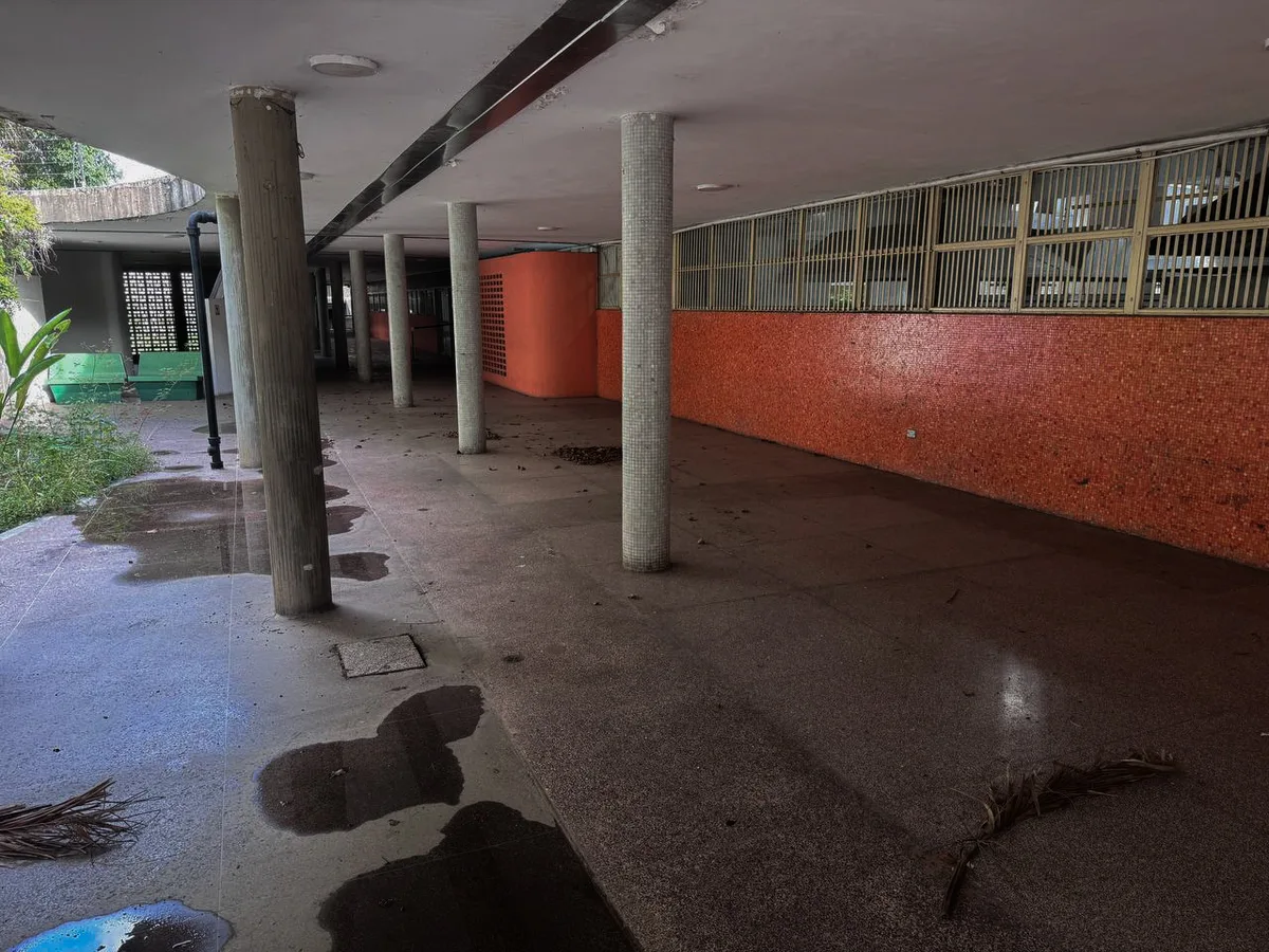 Estudiantes de la UCV inician clases entre fallas en servicios e infraestructura
