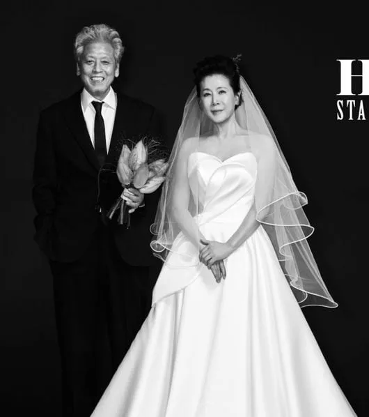 '25년째 사실혼' 정을영♥박정수, 74세에 웨딩드레스 입었다..웨딩화보 공개[Oh!쎈 이슈]