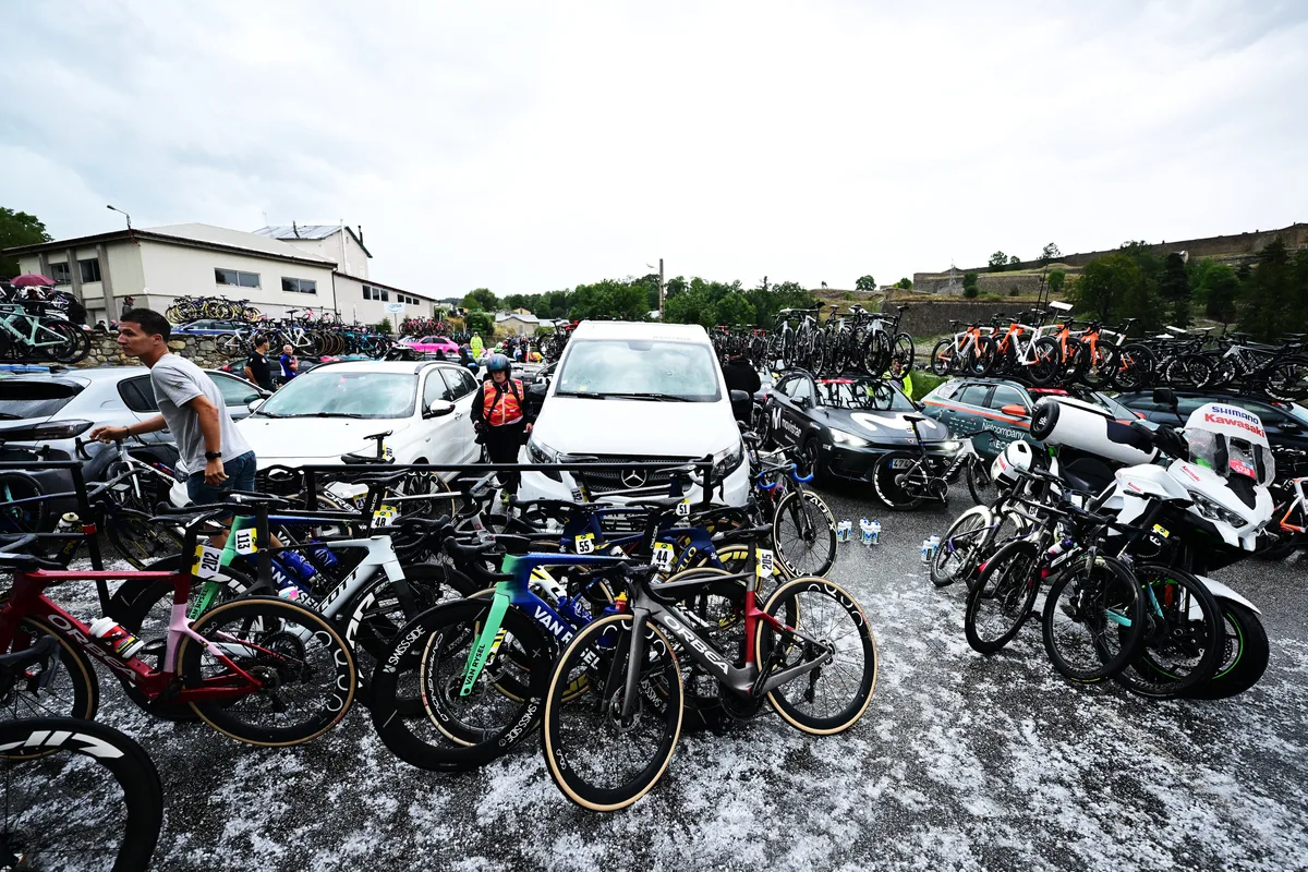 Granizada y Vuelta cancelada