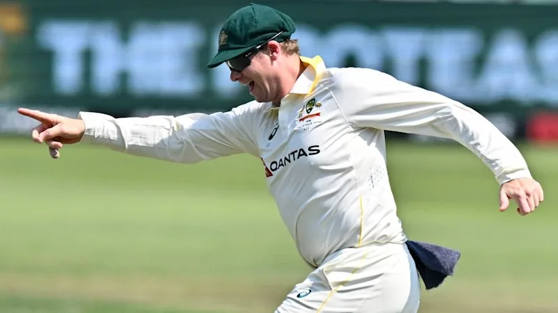 Freakish Smith, hostile Cummins rage against the dying of Durban’s light