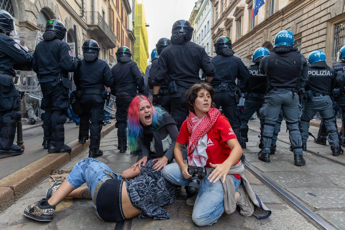 Italia se contagia de las protestas estudiantiles en Francia
