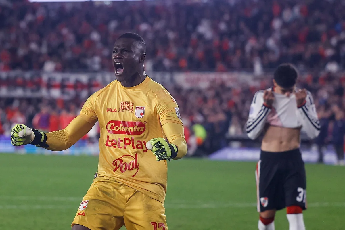 Santa Fe eliminó a River Plate y Asprilla fue la figura de la noche: su valor es 100 veces menor que el de Thiago Almada, flamante contratación