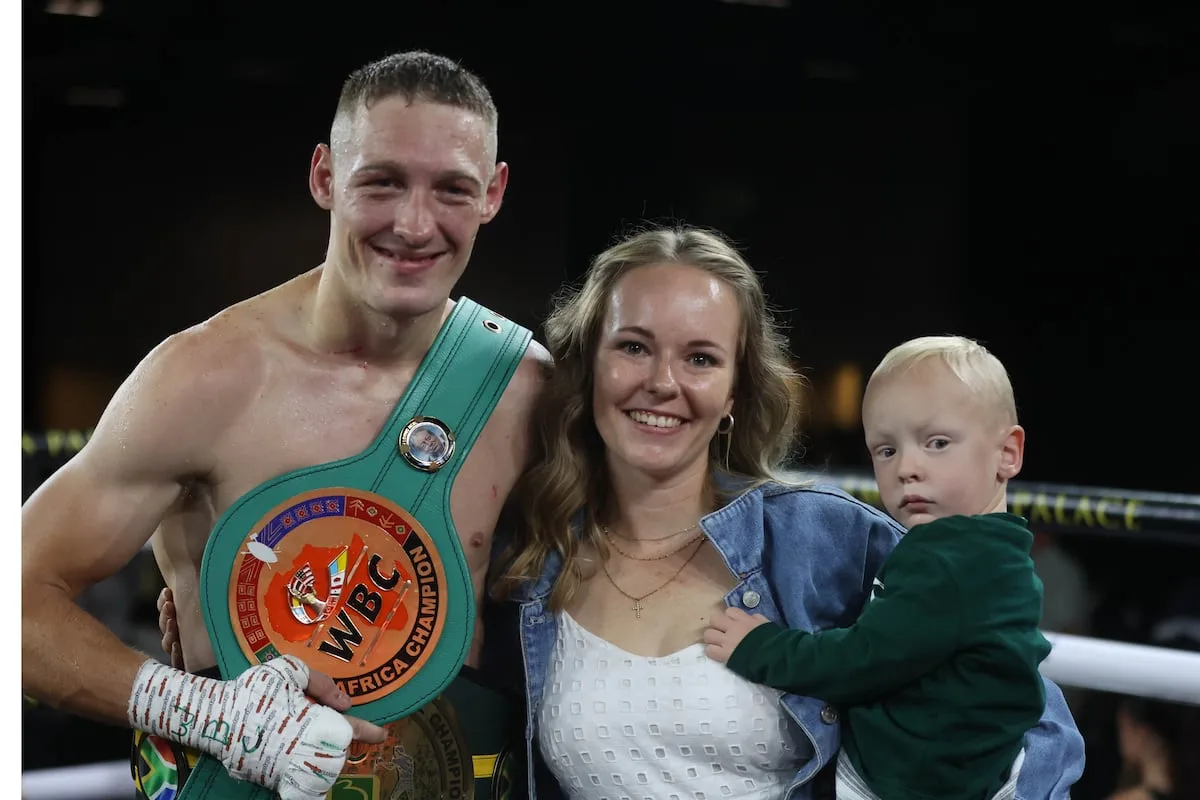 Thysse’s hope of winning IBO junior middleweight belt shattered in loss to Prat