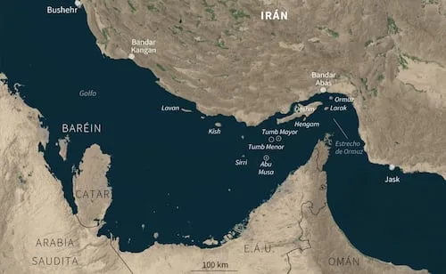Irán dice que pactó con Omán repartirse ingresos por la navegación por Ormuz; acusa que EU obstaculiza labores para cerrar acuerdo