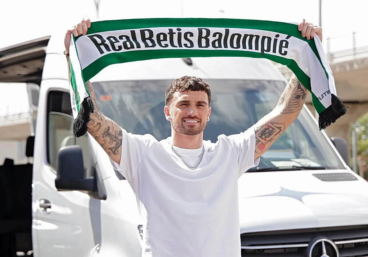 Oficial: Troy Parrott, nuevo refuerzo para la delantera del Real Betis