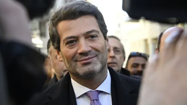 Chega anuncia esta tarde decisão sobre moção de censura ao Governo