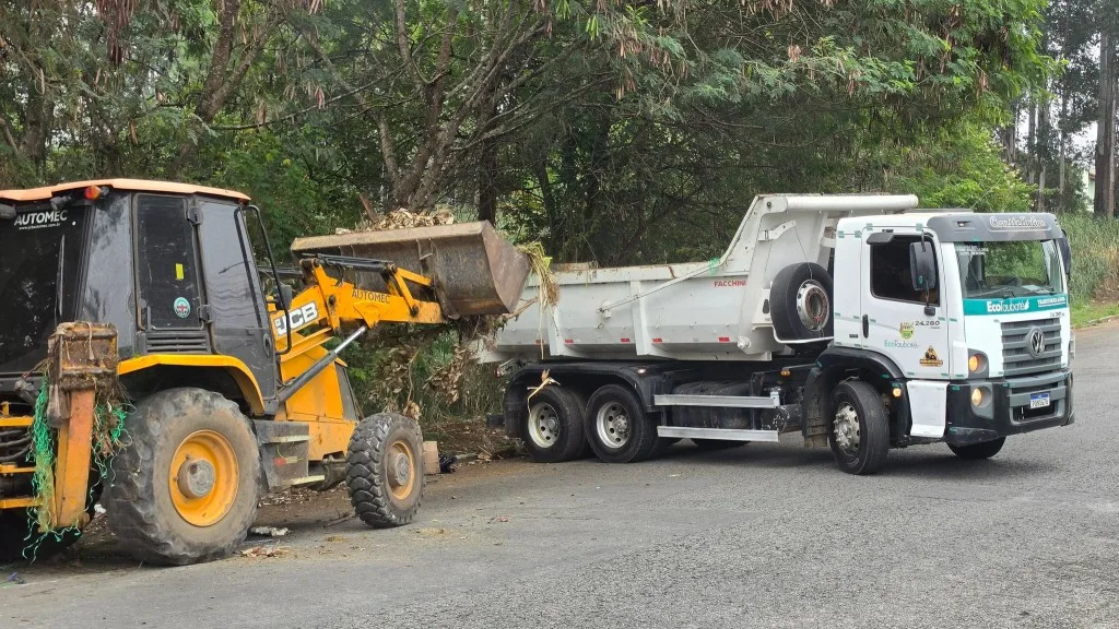 Taubaté recolhe 1.500 toneladas de lixo e descarte irregular em julho