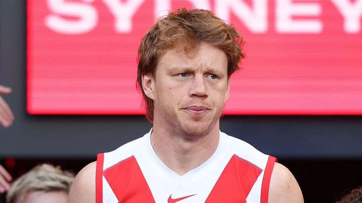 Sydney Swans captain Callum Mills issues apology to AFLW players