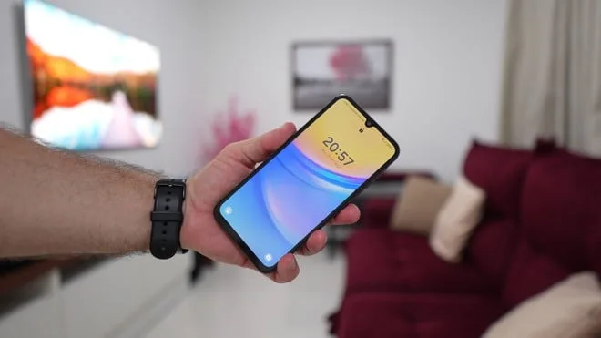 Terceira beta da One UI 9.0 para o Galaxy A15 5G corrige erro de reinicialização
