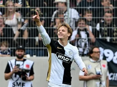 Atletico wins without Álvarez, Elversberg beats Leverkusen in 1st ever Bundesliga match