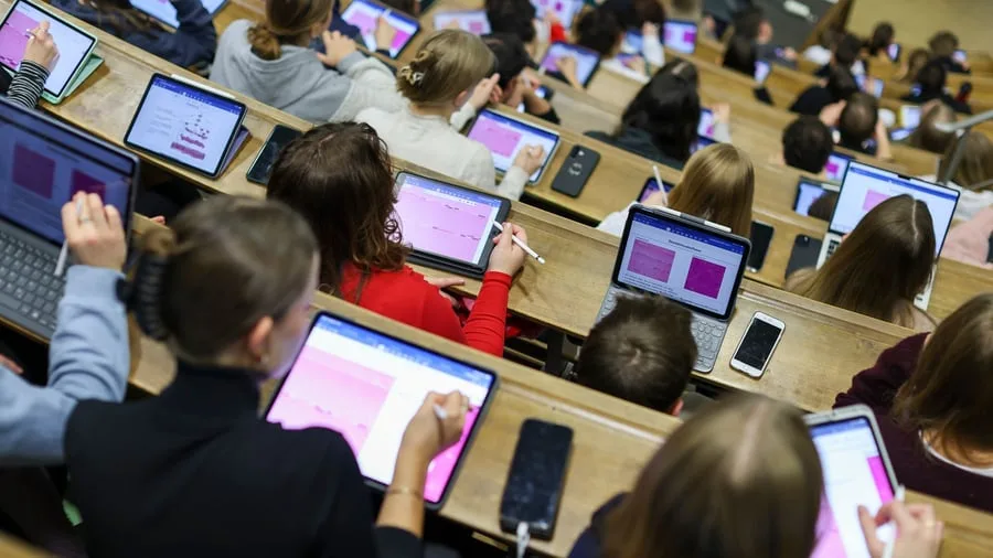 Verdienst entscheidet: Duales Studium: Wer die verpflichtenden Rentenbeiträge trägt