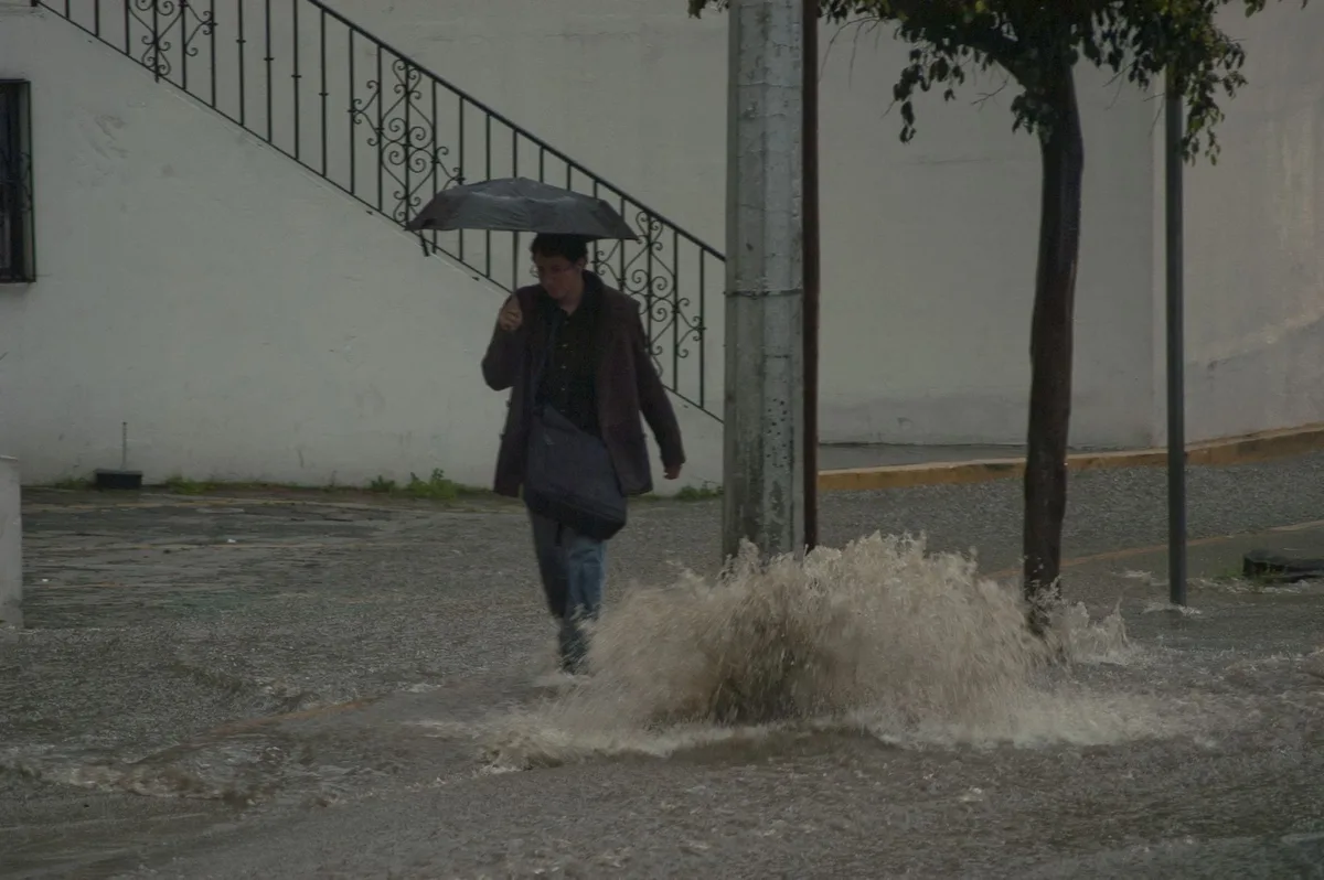 Huracán ‘Trudy’ se fortalece a categoría 3 y avanza por el Pacífico: ¿Dónde habrá lluvias fuertes HOY?