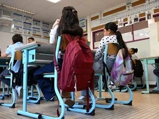 INFOGRAPHIES. Violences, réseaux sociaux, moyens, IA… Comment les médias parlent-ils des questions d’éducation ?