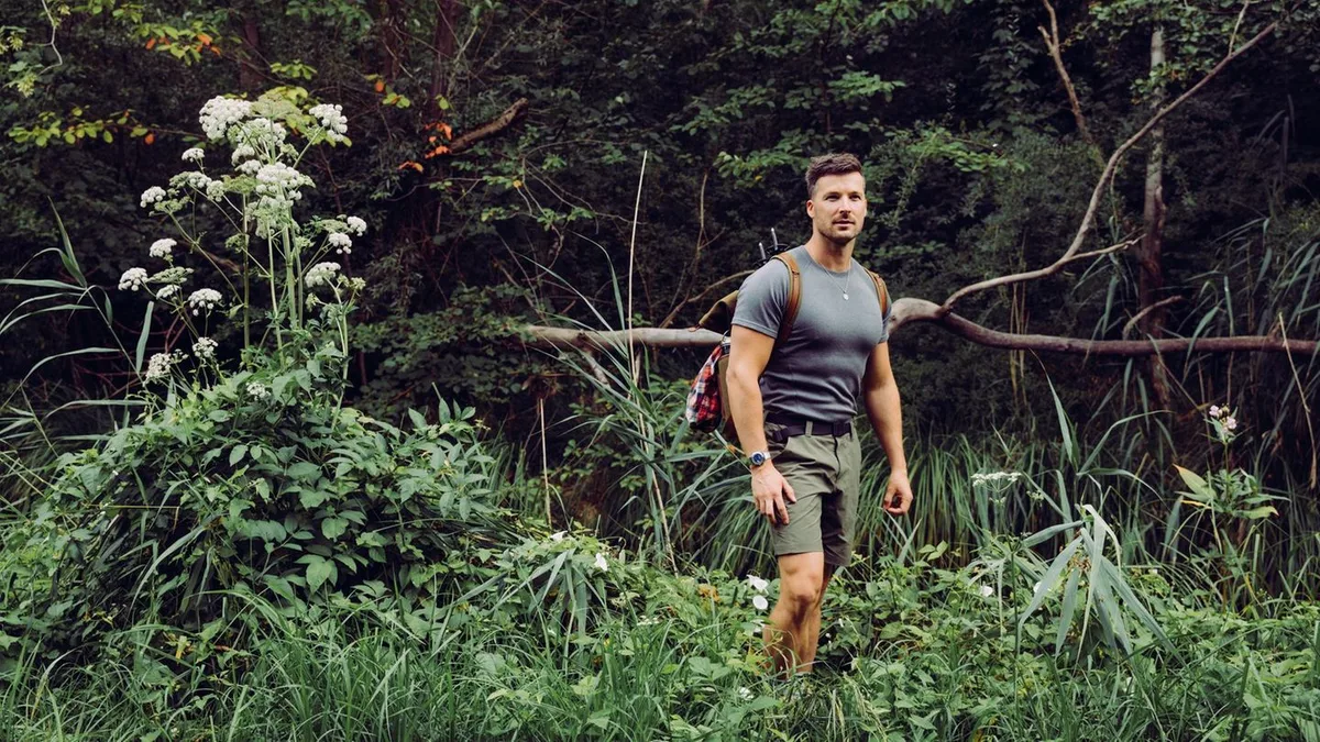 Influencer Simon Hegewald: „Wandern ist perfekt, um Muskeln zu erhalten“