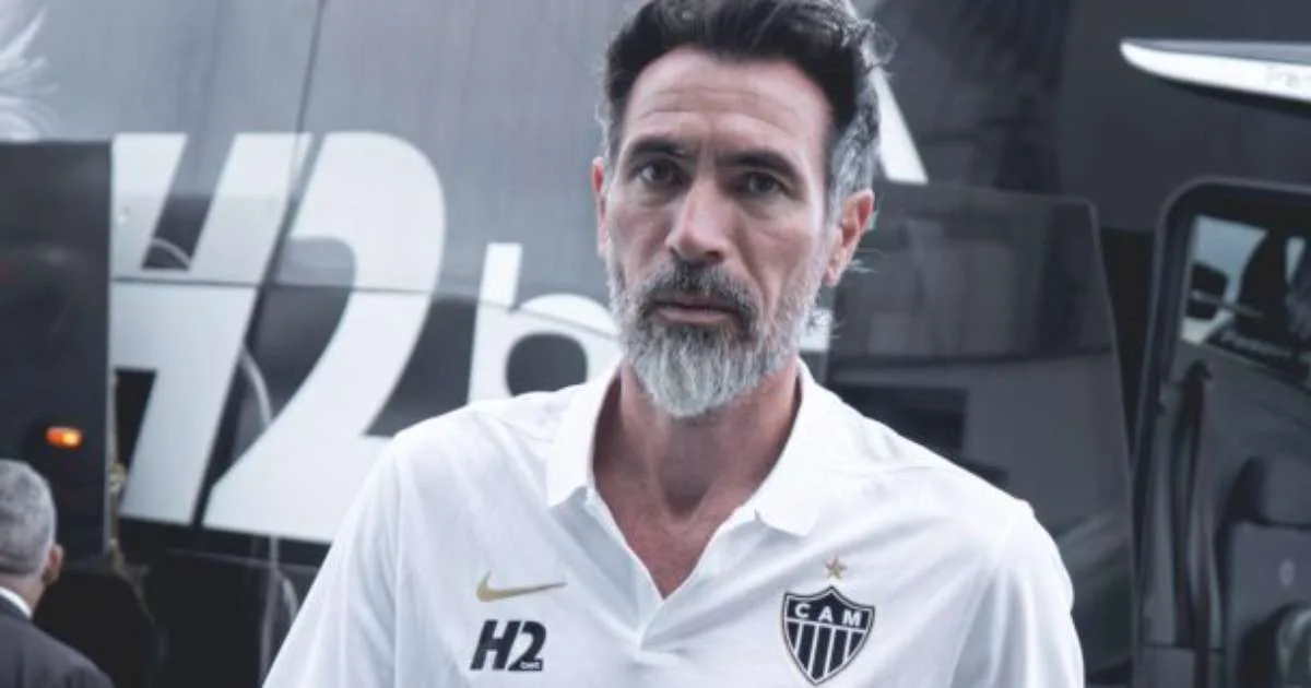 Eduardo Domínguez admite necessidade de reforço no Galo