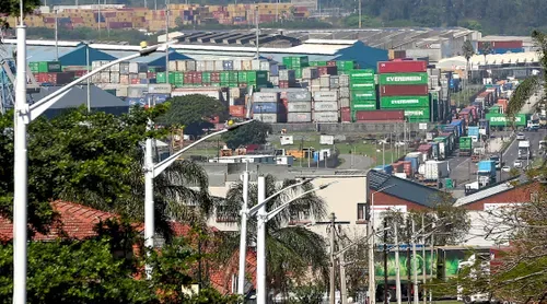 TNPA flags delays and equipment failures at Durban port