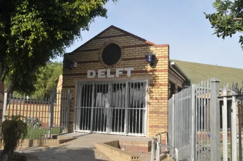 Investigation launched after foetus discovered in Delft drain