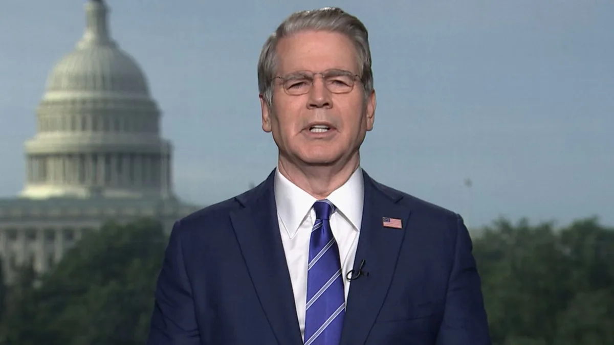 U.S. to use economic tactics on Iran `that have never been seen'; Navy works to relieve troubled carrier Abraham Lincoln