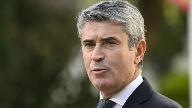 Carneiro volta a defender IVA zero: "Temos de responder às famílias"