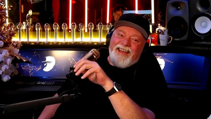 Kyle Sandilands chats with caller about double-sided dildos