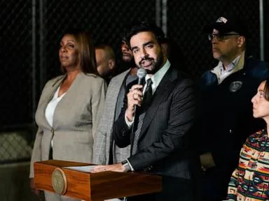 New York Democrats want parking lot owners to ban ICE from their properties