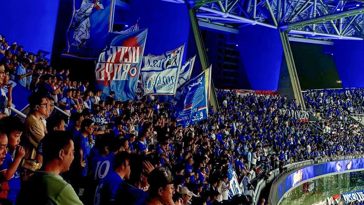 Shanghai Shenhua, Beijing Guoan hit with CPL sanctions after Wu Lei jersey fan clash