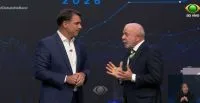 Sidônio reclama de gestos de Flávio atrás de Lula durante debate na Band