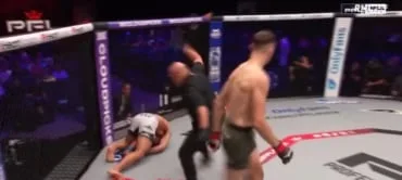 “Devastador”: el nocaut en una pelea de MMA que fue descripto como “uno de los más brutales del año”