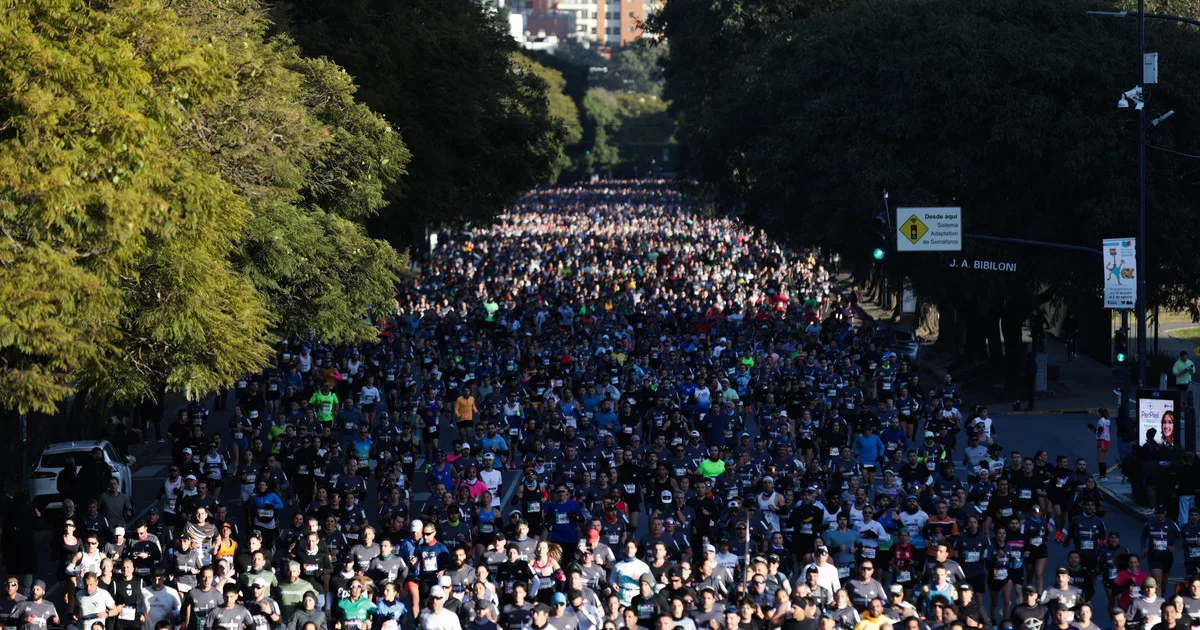 Medio maratón de Buenos Aires: la carrera del récord mundial y la fiesta del running con miles de ganadores