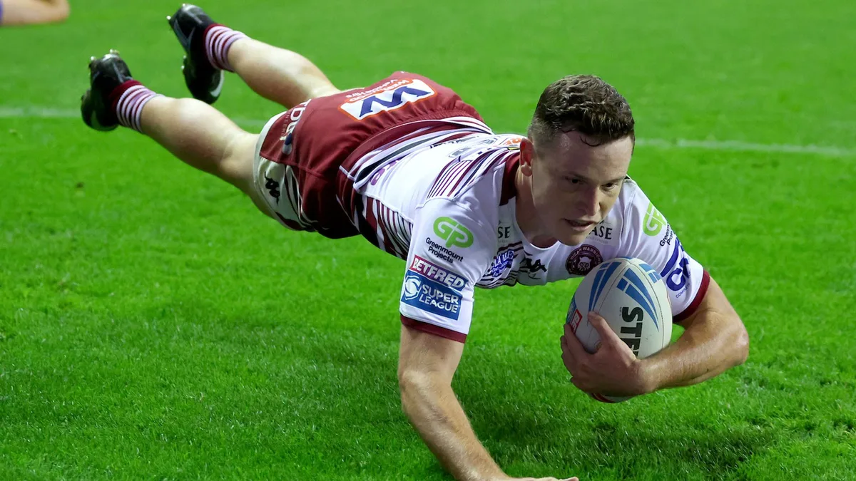 Wigan top Super League table with win over Wakefield