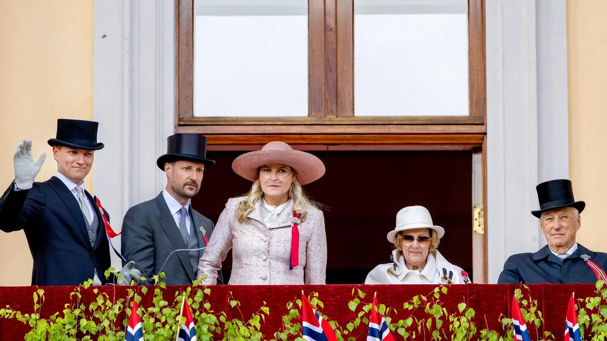 Silberne Hochzeit : Was Nowegens Kronprinzessin Mette-Marit mit Meghan Markle gemein hat