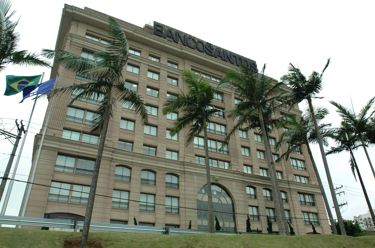 CNJ revoga afastamento de juiz responsável pela falência do Banco Santos