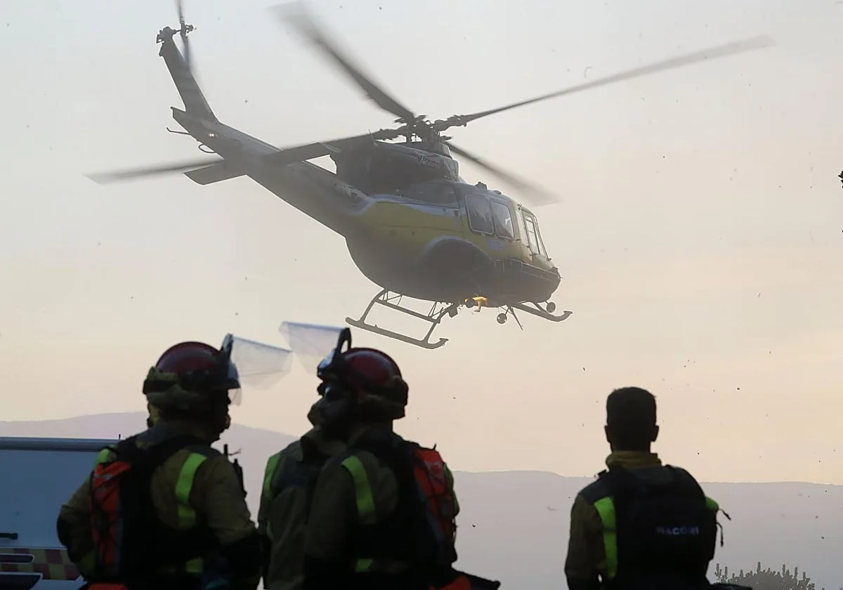 Un incendio forestal activo en Forcarei calcina más de 20 hectáreas