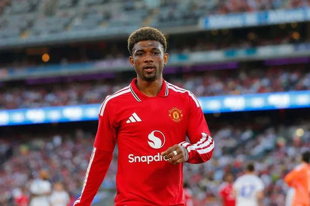 Amad absence for Man Utd squad vs Hull explained after training ground blow