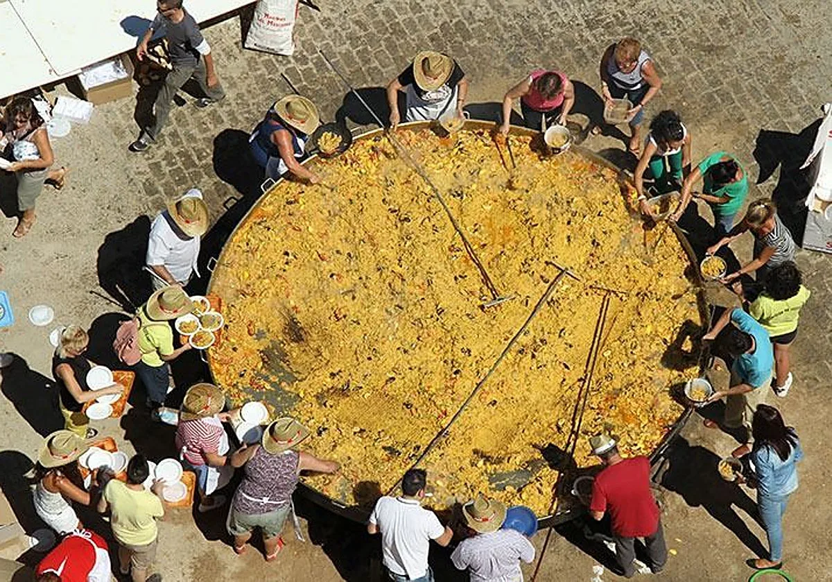 El alcalde de Villarejo de Salvanés descarta dimitir y evita poner fecha a las fiestas
