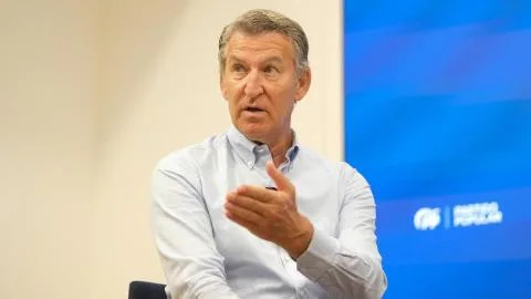 Feijóo, sobre el ático de Chamberí: "Me comentaron en abril que buscaban sede por obras en Sol"
