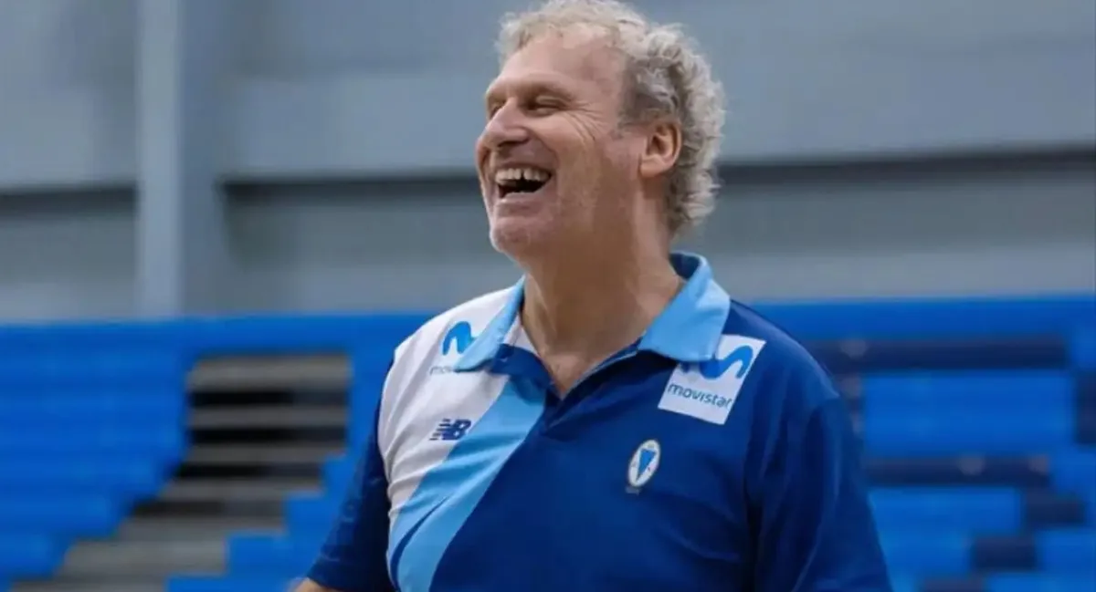 El pedido de Horacio Bastit, DT de Regatas Lima, para la Liga Peruana de Vóley 2026-27: “En los torneos europeos se hace”