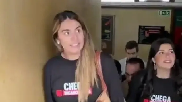 As imagens da invasão de membros do Chega em rádio de Coimbra