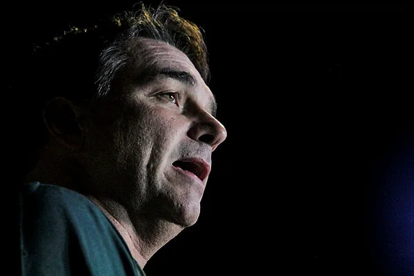 TSE restabelece filiação de Flávio Bolsonaro e libera candidatura