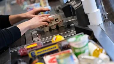 NRW: Mehr Geld für Jobs im Einzelhandel