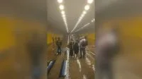 Chuva causa caos por São Paulo; carros boiam e uma pessoa morre