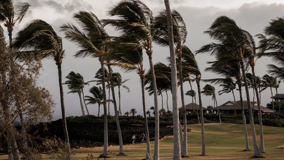 Tropical Storm Lala in Hawaii: Roads collapse, 100 homes swept away, no power, mobile service; 1 dead