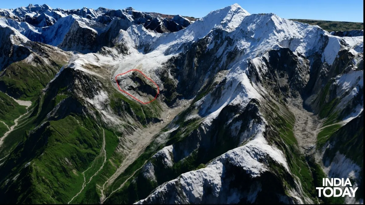 What were the warning signs before Nepal disaster struck?