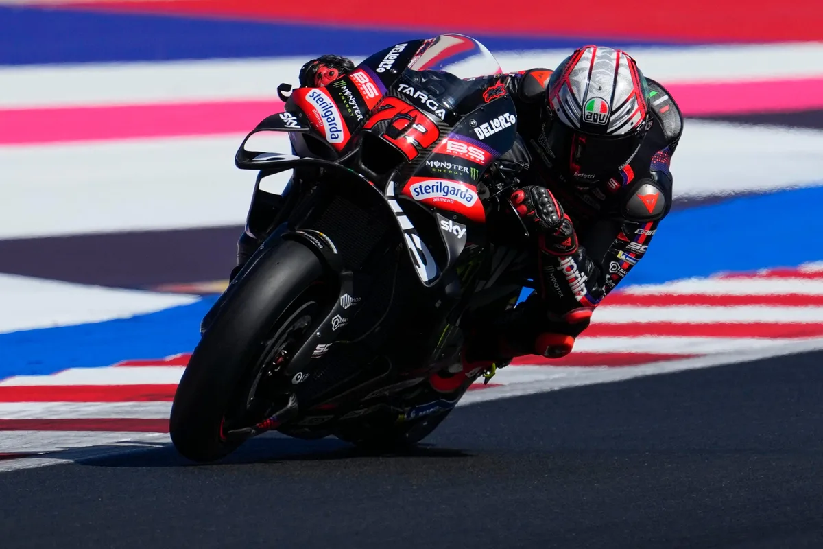 Hay duelo entre Bezzecchi y Márquez