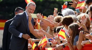 Felipe VI sublinha que Ceuta e Melilla são fronteiras comuns da União Europeia